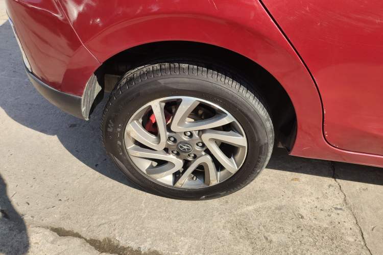 Used JAC Refine S2 2015 1.5L CVT Luxury Smart Version Right Rear Wheel Hub