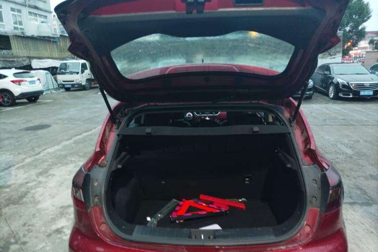 Used JAC Refine S2 2015 1.5L CVT Luxury Smart Version Trunk