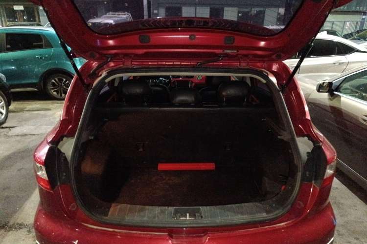 Used JAC Refine S2 2015 1.5L CVT Luxury Smart Version Trunk