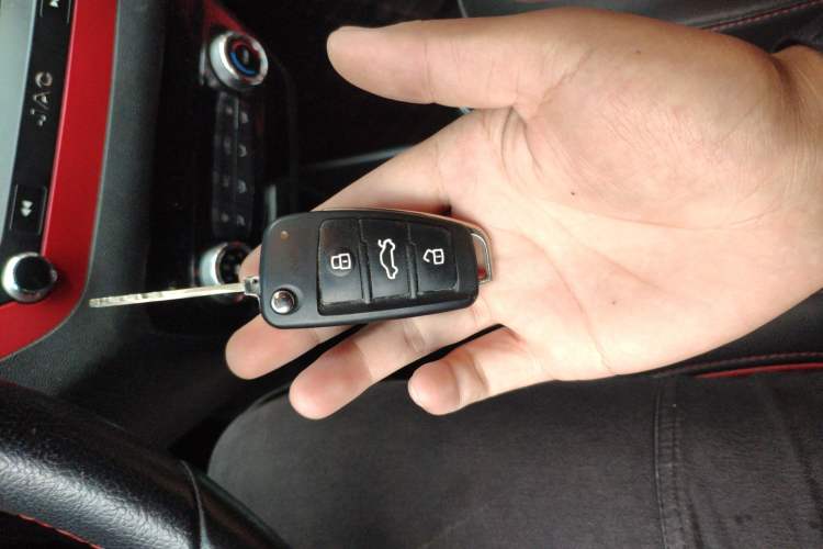 Used JAC Refine S2 2015 1.5L Manual Luxury Smart Model Vehicle Key