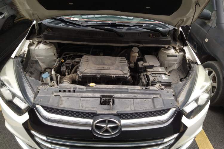 Used JAC Refine S2 2015 1.5L Manual Luxury Smart Model Engine Bay