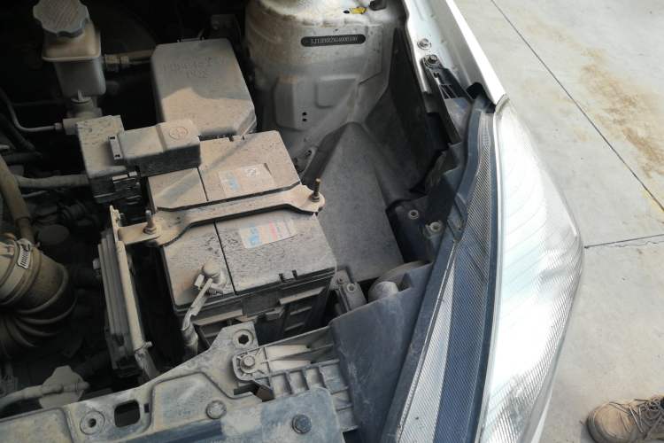 Used JAC Refine S2 2015 1.5L Manual Luxury Smart Model Engine Bay Left