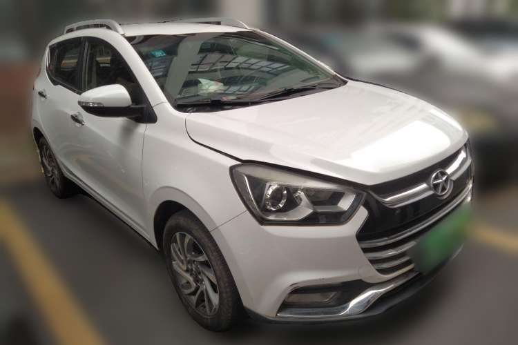 Used JAC Refine S2 2015 1.5L Manual Luxury Smart Model Front Right 45 Deg