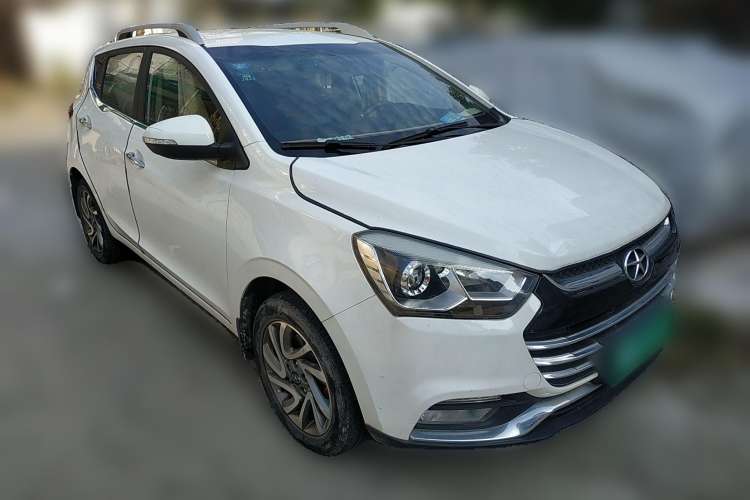 Used JAC Refine S2 2015 1.5L Manual Luxury Smart Model Front Right 45 Deg