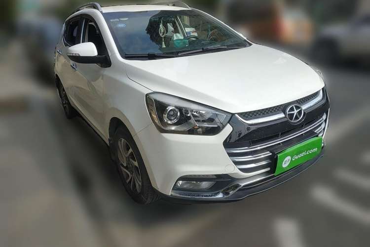 Used JAC Refine S2 2015 1.5L Manual Luxury Model Front Right 45 Deg