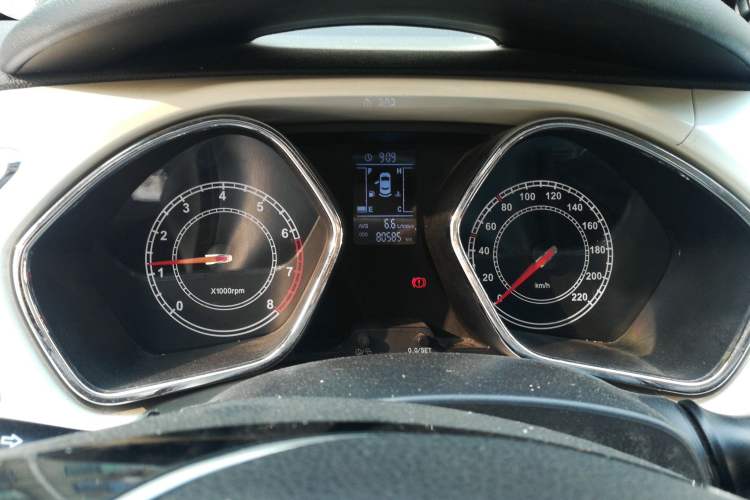 Used JAC Refine S2 2015 1.5L Manual Luxury Smart Model Instrument Cluster