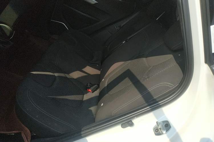 Used JAC Refine S2 2015 1.5L Manual Luxury Model Left Rear Seat