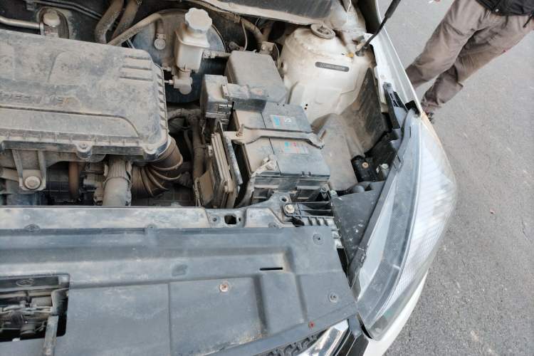 Used JAC Refine S2 2017 1.5L Manual Luxury Model Engine Bay Left