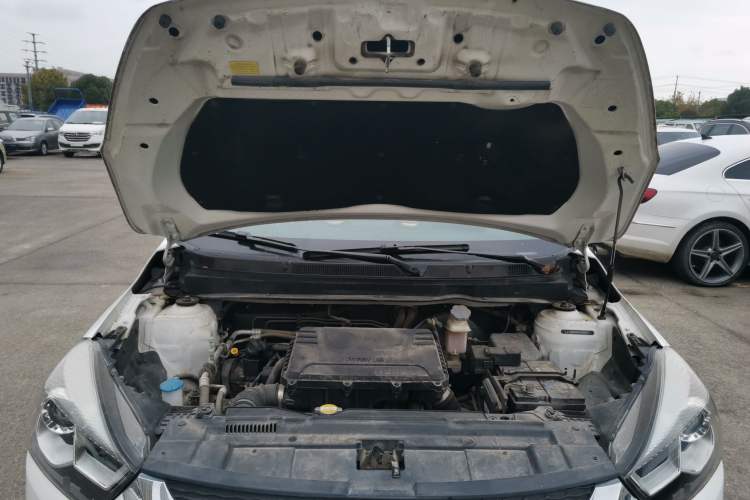 Used JAC Refine S2 2017 1.5L CVT Luxury Smart Model Engine Bay