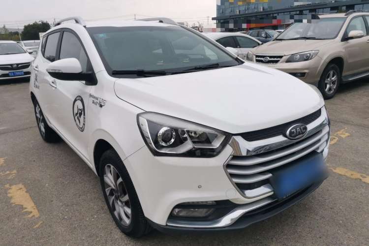 Used JAC Refine S2 2017 1.5L CVT Luxury Smart Model Front Right 45 Deg