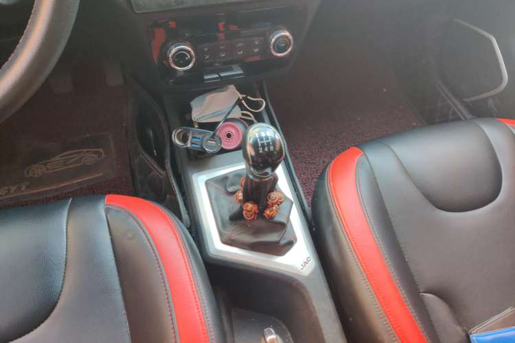 Used JAC Refine S2 2017 1.5L Manual Luxury Model Gear Lever