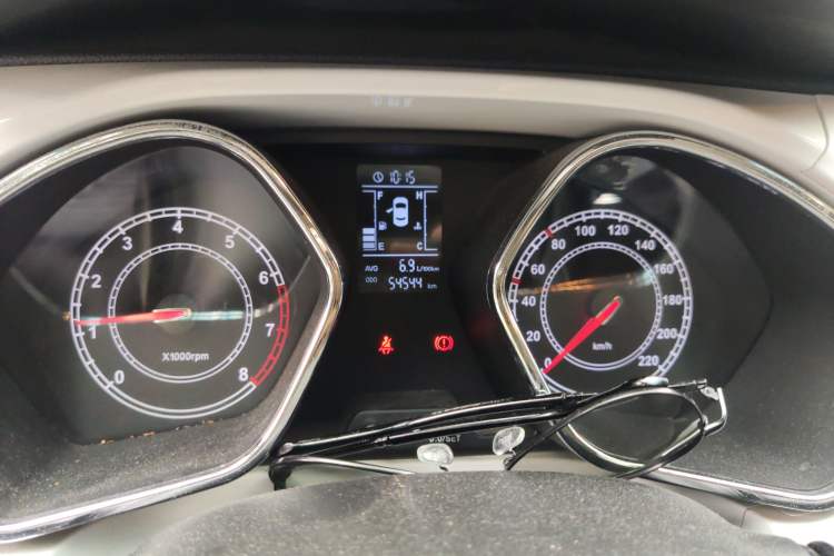Used JAC Refine S2 2017 1.5L Manual Luxury Model Odometer Close Up