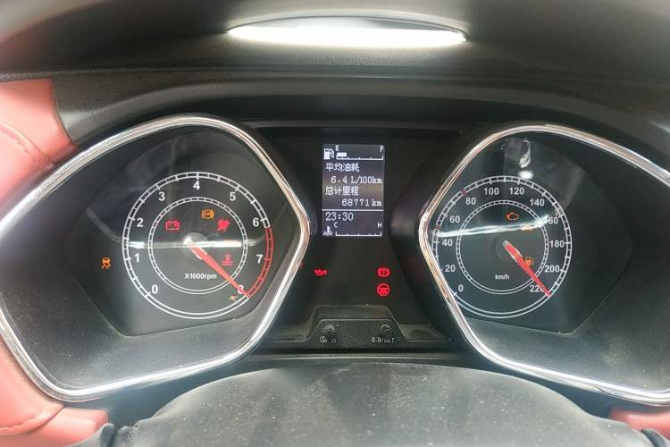 Used JAC Refine S2 2017 1.5L Manual Luxury Connect Edition Odometer Close Up