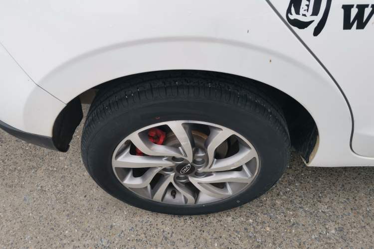 Used JAC Refine S2 2017 1.5L CVT Luxury Smart Model Right Rear Wheel Hub
