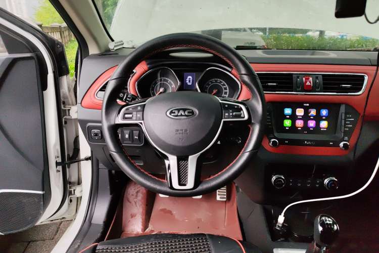 Used JAC Refine S2 2017 1.5L Manual Luxury Smart Model Steering Wheel