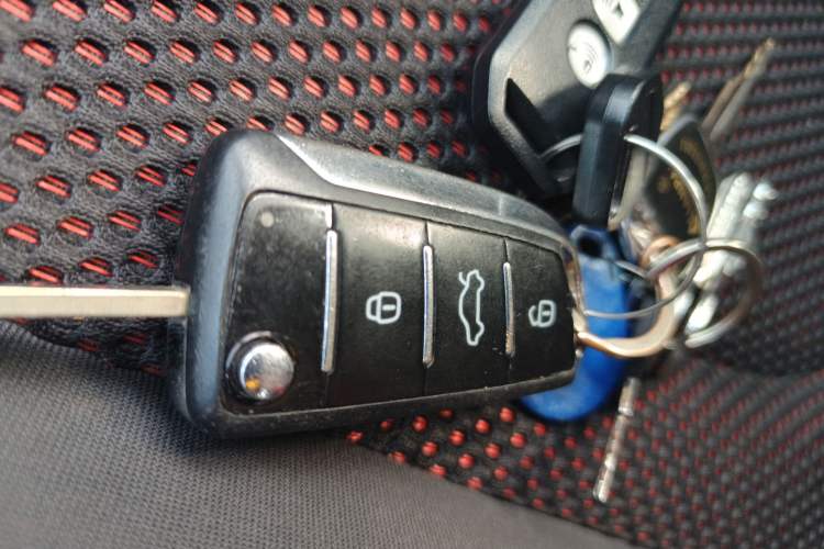 Used JAC Refine S2 2018 Smart Drive Edition 1.5L Manual Luxury Model Vehicle Key