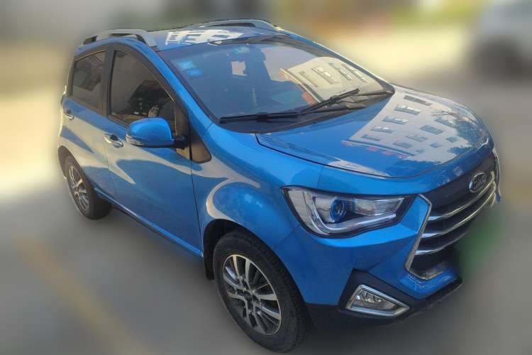Used JAC Refine S2mini 2017 1.3L Sport Edition Front Right 45 Deg