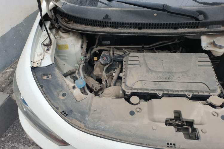 Used JAC Refine S2mini 2017 1.3L Youth Edition Engine Bay Right