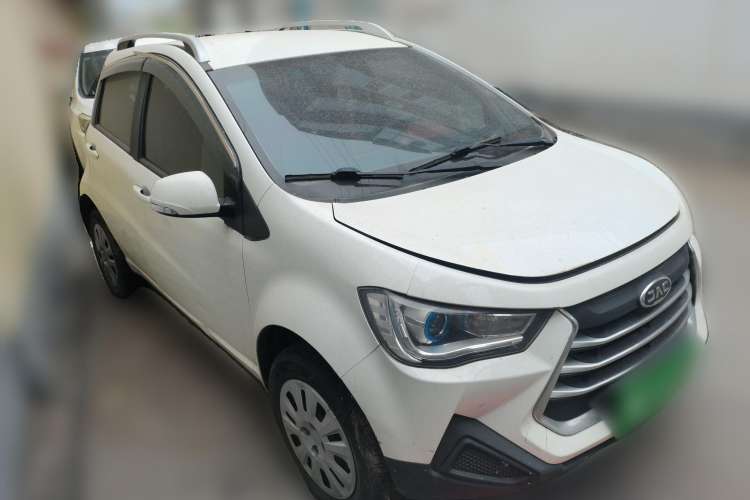 Used JAC Refine S2mini 2017 1.3L Youth Edition Front Right 45 Deg
