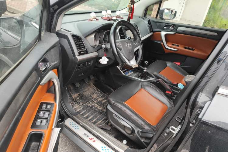 Used JAC Refine S3 2014 1.5L Manual Luxury Smart Model Driver Seat