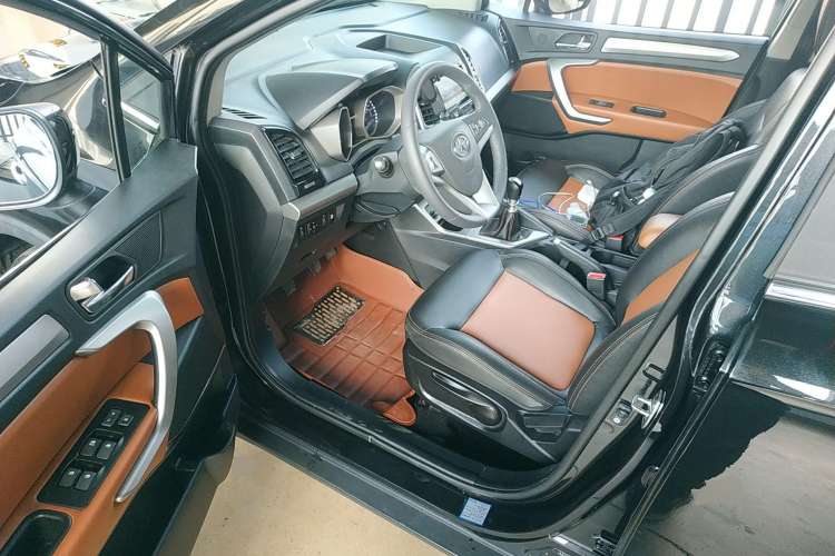 Used JAC Refine S3 2014 1.5L Manual Luxury Smart Model Driver Seat