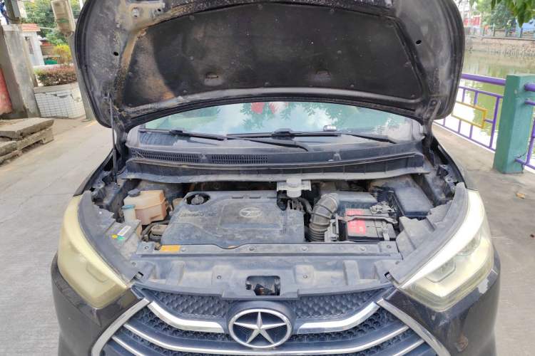 Used JAC Refine S3 2014 1.5L Manual Luxury Smart Model Engine Bay