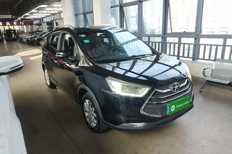 Used JAC Refine S3 2014 1.5L Manual Luxury Smart Model Front Right 45 Deg