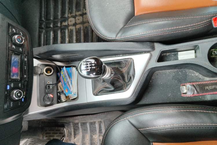 Used JAC Refine S3 2014 1.5L Manual Luxury Smart Model Gear Lever