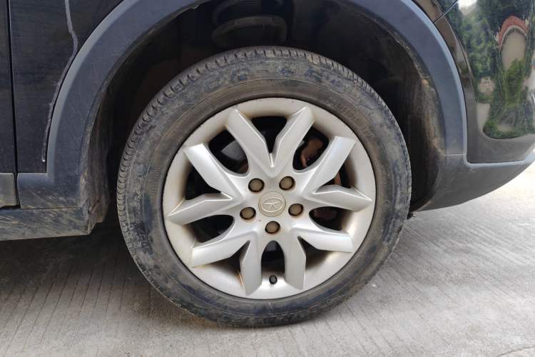 Used JAC Refine S3 2014 1.5L Manual Luxury Smart Model Right Front Wheel Hub