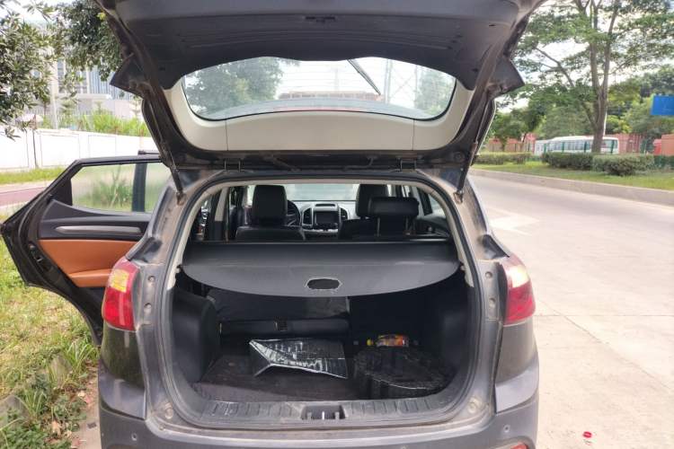 Used JAC Refine S3 2014 1.5L Manual Luxury Smart Model Trunk
