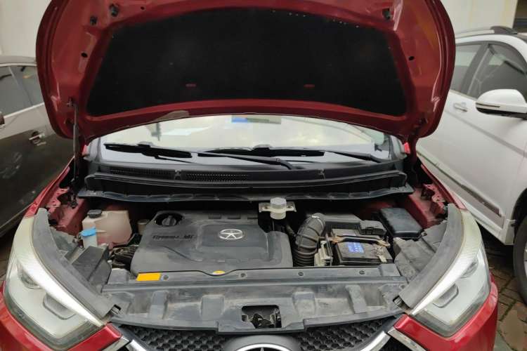 Used JAC Refine S3 2014 1.5L Manual Luxury Smart Model Engine Bay