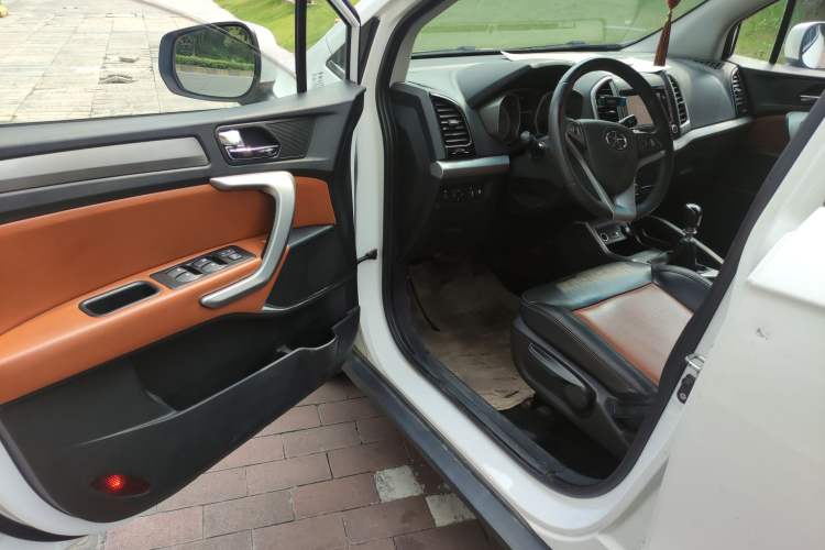 Used JAC Refine S3 2014 1.5L Manual Luxury Model Driver Seat