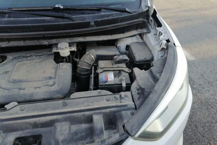 Used JAC Refine S3 2014 1.5L CVT Luxury Version Engine Bay Left