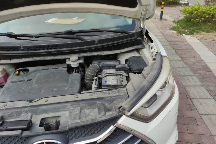 Used JAC Refine S3 2014 1.5L Manual Luxury Model Engine Bay Left