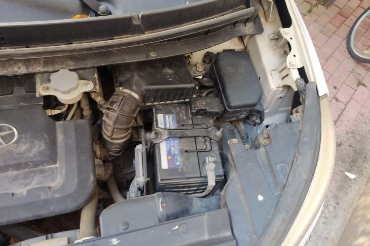 Used JAC Refine S3 2014 1.5L CVT Luxury Smart Model Engine Bay Left