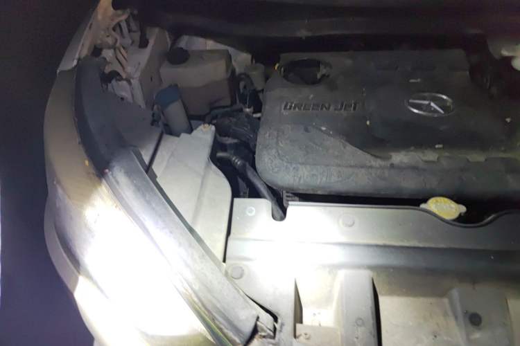 Used JAC Refine S3 2014 1.5L Manual Luxury Smart Model Engine Bay Right