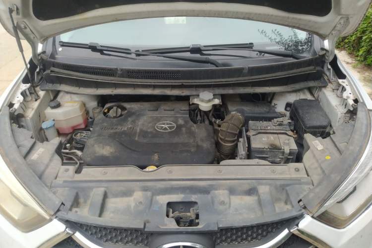 Used JAC Refine S3 2014 1.5L CVT Luxury Smart Model Engine Bay