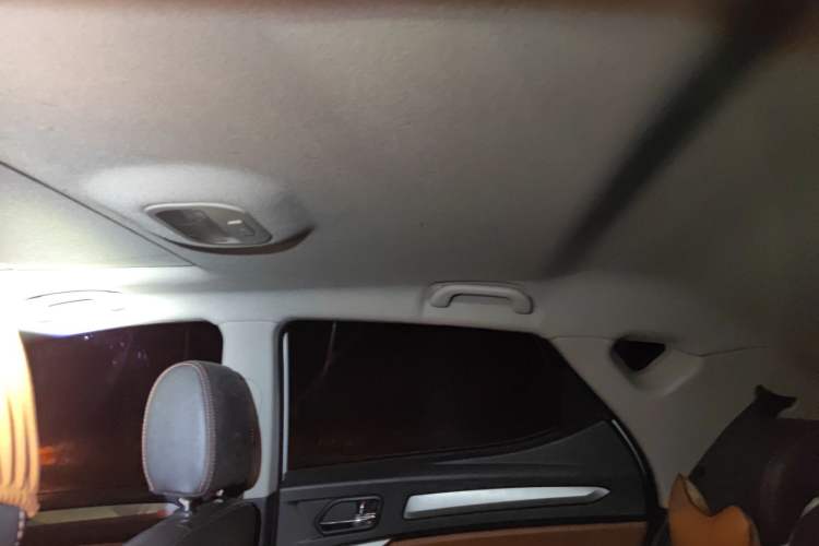 Used JAC Refine S3 2014 1.5L Manual Luxury Smart Model Headliner