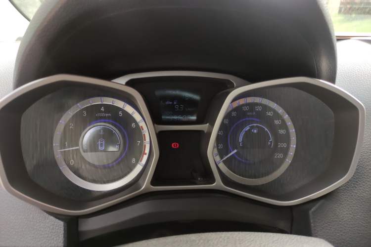 Used JAC Refine S3 2014 1.5L Manual Luxury Model Instrument Cluster