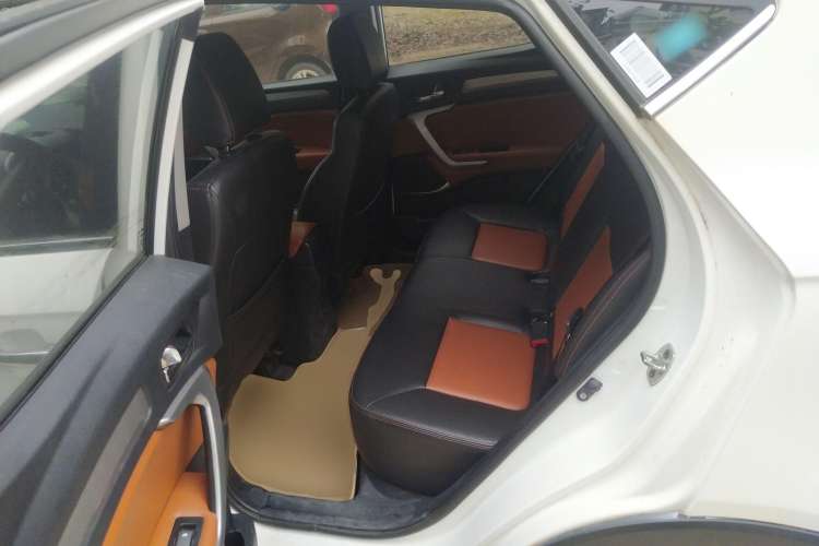 Used JAC Refine S3 2014 1.5L CVT Luxury Smart Model Left Rear Seat