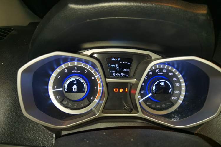 Used JAC Refine S3 2014 1.5L Manual Luxury Smart Model Odometer Close Up