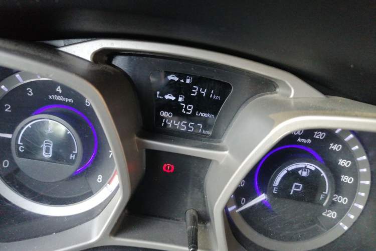 Used JAC Refine S3 2014 1.5L CVT Luxury Version Odometer Close Up