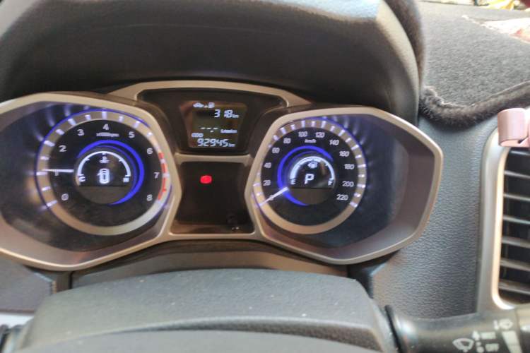 Used JAC Refine S3 2014 1.5L CVT Luxury Smart Model Odometer Close Up