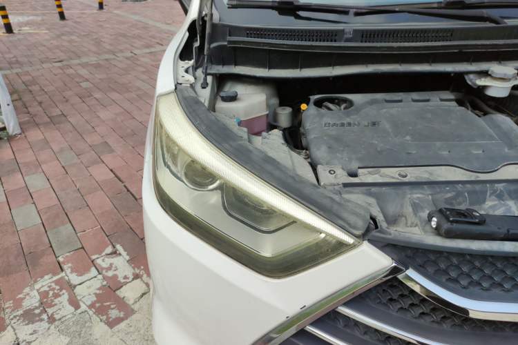Used JAC Refine S3 2014 1.5L Manual Luxury Model Right Front Headlight