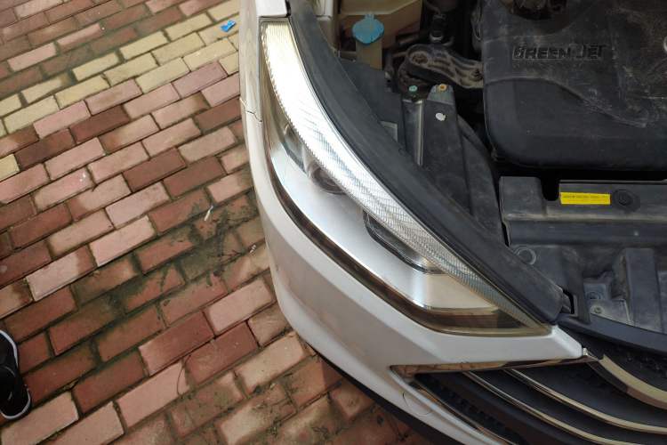 Used JAC Refine S3 2014 1.5L CVT Luxury Smart Model Right Front Headlight