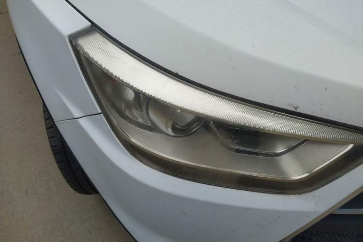 Used JAC Refine S3 2014 1.5L CVT Luxury Smart Model Right Front Headlight