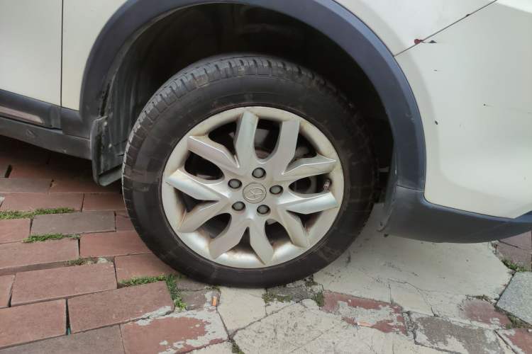 Used JAC Refine S3 2014 1.5L Manual Luxury Model Right Front Wheel Hub