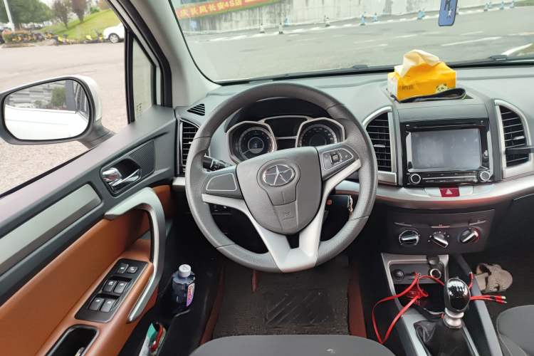 Used JAC Refine S3 2014 1.5L Manual Luxury Model Steering Wheel