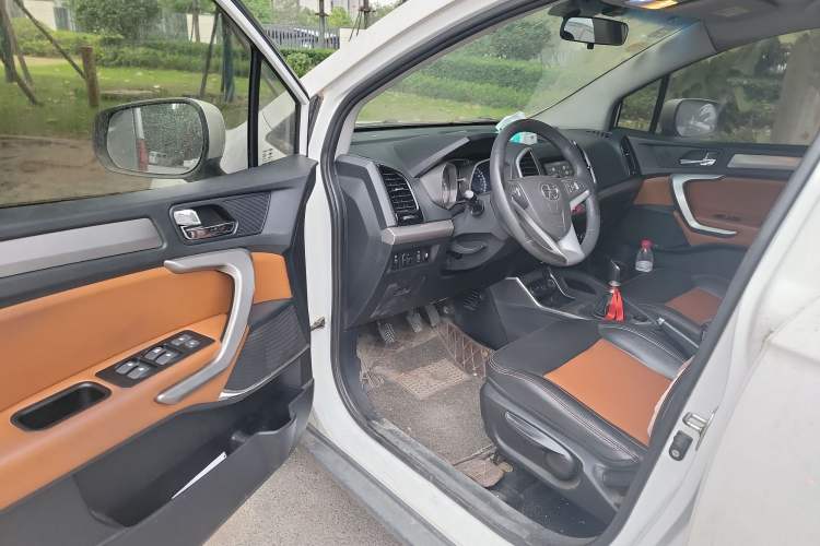 Used JAC Refine S3 2015 1.5L Manual Luxury Smart Deluxe Edition Driver Seat