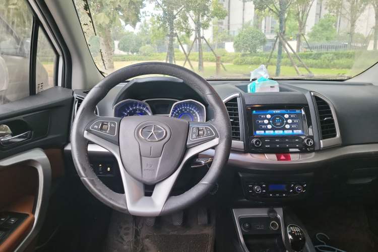Used JAC Refine S3 2015 1.5L Manual Luxury Smart Deluxe Edition Steering Wheel
